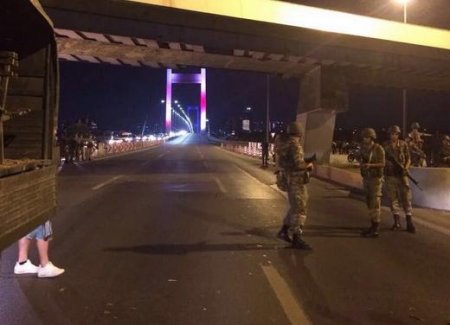 Türkiyədə çevrilişə cəhd: silahlı qrupun adı bilindi - Yurdda Sülh Konseyi