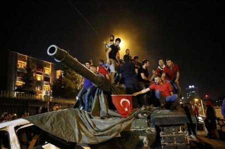 Türkiyədə çevriliş niyə alınmadı: 5 səbəb