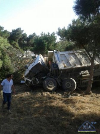 ﻿   Bakıda dəhşətli avtobus qəzası: 21 nəfər yaralanıb