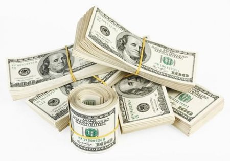 Dolların məzənnəsi 1,58 manata yaxınlaşır