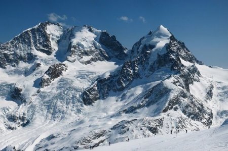 Norveç Finlandiyaya dağ zirvəsi hədiyyə edir