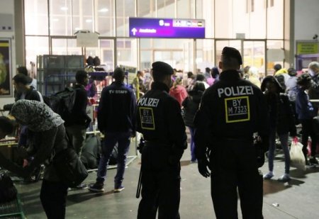 Münhendə dəmiryol vağzalı və ticarət mərkəzi terror təhlükəsi ilə əlaqədar təxliyə olunub