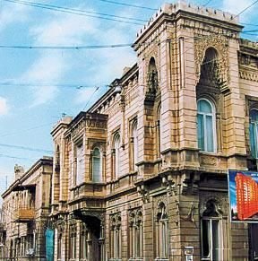 Ağabala Quliyevə məxsus tarixi ev söküləcək? Ağabala Quliyevə məxsus tarixi ev söküləcək?