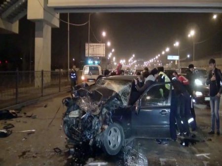Bakıda səfirlik əməkdaşı qəzaya düşdü