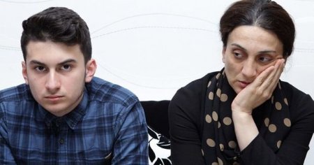 Şəhid polkovnikin xanımı: Məni qapılarda süründürürlər
