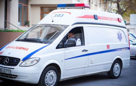 Sumqayıtda Təcili Tibbi Yardım maşını yandı