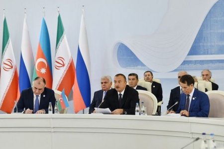 İlham Əliyev: Üç ölkə arasında yeni əməkdaşlıq formatı yaranır