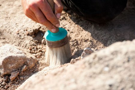 Cəlilabadda 2 min il yaşı olan tapıntı hər kəsi təəccübləndirdi