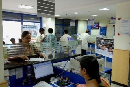 Ölkədə bank müştərilərinin sayı artıb
