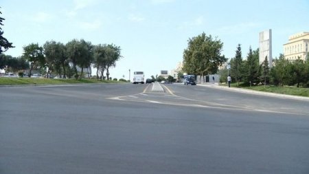 Azadlıq prospektində nəqliyyatın hərəkətində dəyişikliklər edilib