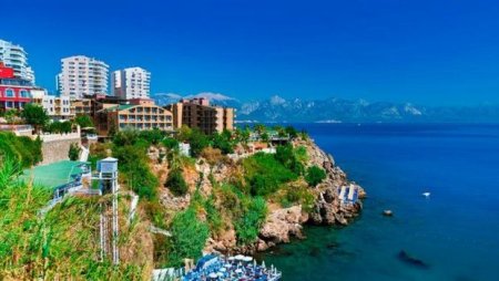 Antalyaya gedən azərbaycanlıların sayı iki dəfə artıb