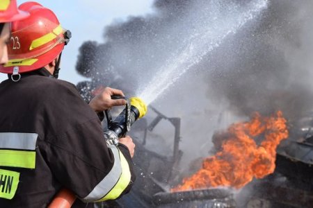 Bakıda yaşayış binasında yanğın olub