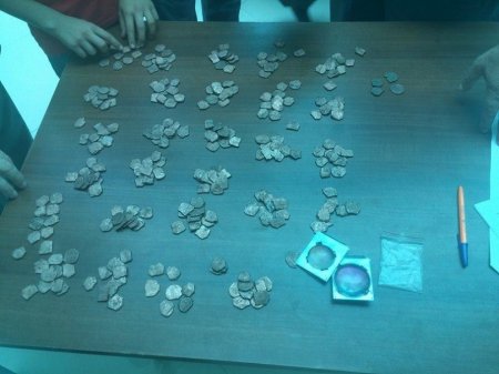Azərbaycanda XII əsrə aid pul dəfinəsi tapıldı
