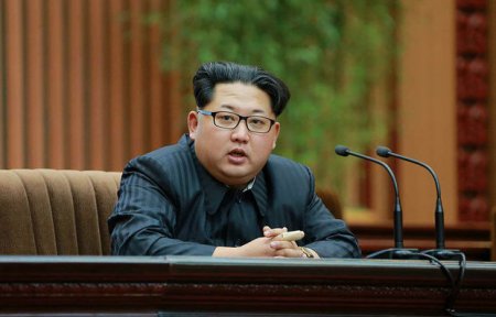 Kim Çen In iki məmuru raketlə edam etdi
