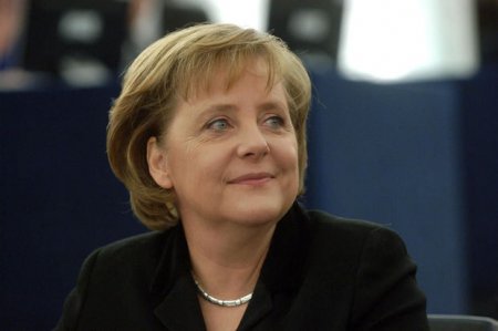 Angela Merkel: Almaniya və Avropa İttifaqı qaçqın böhranına göz yumub