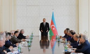 Prezident məmurlara büdcə pullarını xaricə ötürməyi qadağan etdi Prezident məmurlara büdcə pullarını xaricə ötürməyi qadağan etdi