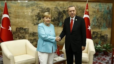 Türkiyə ilə Aİ arasında viza rejiminin ləğvi yenidən müzakirə olunacaq