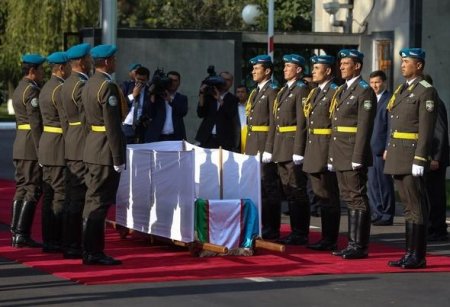 İslam Kərimovun dəfn mərasimi