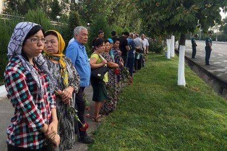 İslam Kərimovun dəfn mərasimi