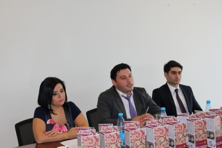 Sumqayıtda gənclər xalçaçılığın sirrlərini öyrəndilər