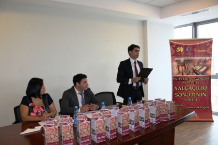 Sumqayıtda gənclər xalçaçılığın sirrlərini öyrəndilər