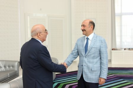 Əbülfəs Qarayev İndoneziyanın Xalq Konsultativ Konqresinin sədr müavini qəbul edib