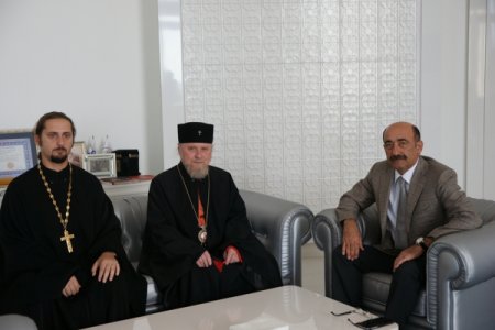 Mədəniyyət və turizm naziri Əbülfəs Qarayev Bakı və Azərbaycan arxiyepiskopu Aleksandr ilə görüşüb