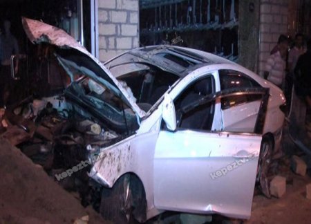 Gəncədə qadın sürücü ağır qəza törətdi, ölən var