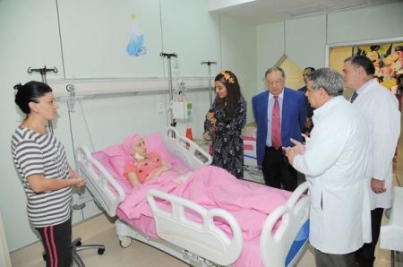 Leyla Əliyeva Milli Onkologiya Mərkəzinin Uşaq Klinikasında olub