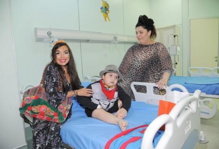 Leyla Əliyeva Milli Onkologiya Mərkəzinin Uşaq Klinikasında olub