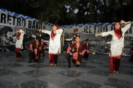 “Retro Bakı”dan bayram konserti