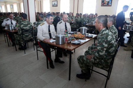 Zakir Həsənov Naxçıvanda müşavirə keçirib