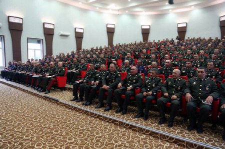 Zakir Həsənov Naxçıvanda müşavirə keçirib