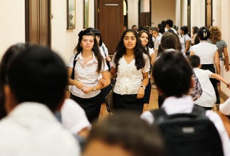 Bakıdakı məktəblərdən birinin fəaliyyəti dayandırılıb