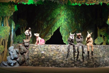 Gənc Tamaşaçılar Teatrı 89-сu mövsümünü “Tülkü tülkü tünbəki” tamaşası ilə açıb