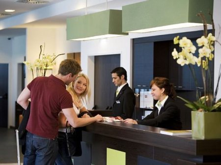 Qərb bölgəsində üç və dördulduzlu hotellərin