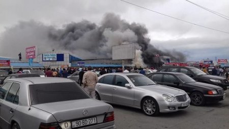 “Sədərək” Ticarət Mərkəzində yanğın