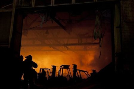 Donetskdə mədəndə yanğın baş verib: 600 işci təxliyə edilib