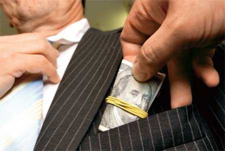 Korrupsiya ilə bağlı məlumat verənlər dövlət tərəfindən qorunacaq
