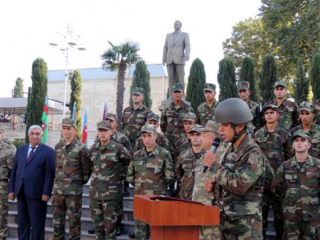 Aprel döyüşlərinin iştirakçıları ehtiyata buraxıldı
