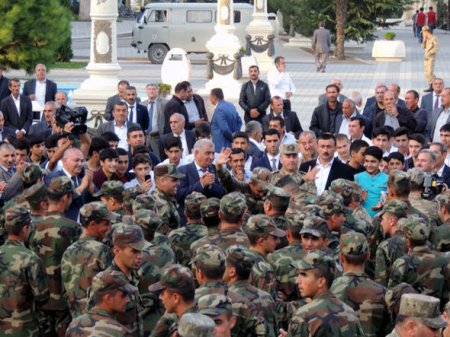 Aprel döyüşlərinin iştirakçıları ehtiyata buraxıldı