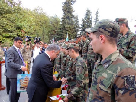 Aprel döyüşlərinin iştirakçıları ehtiyata buraxıldı