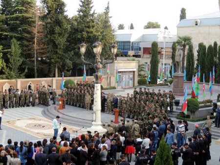 Aprel döyüşlərinin iştirakçıları ehtiyata buraxıldı