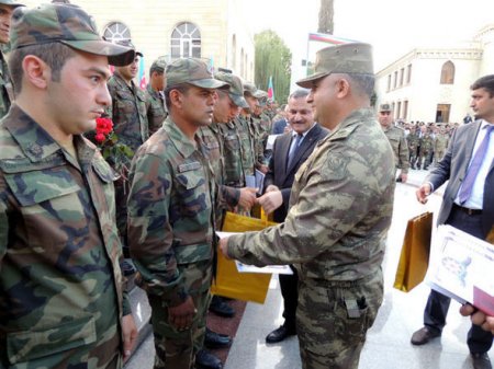 Aprel döyüşlərinin iştirakçıları ehtiyata buraxıldı