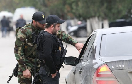 Çeçenistanda polislə silahlılar arasında atışma: Ölən və yaralanlar var