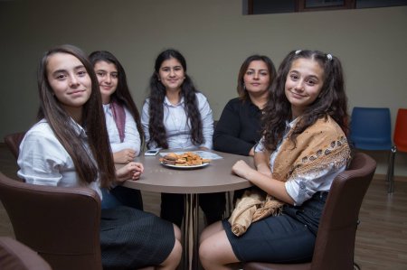 "Al-əlvan Qarabağ"