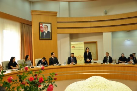 Gənc mədəniyyət işçiləri arasında növbəti debatlar