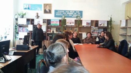 Qazaxda 18 oktyabr – Azərbaycanın dövlət müstəqilliyinin bərpasının 25-ci ildönümünə həsr edilmiş dəyirmi masa keçirilmişdir