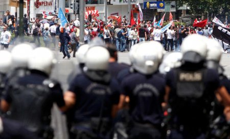 Ankarada etiraz aksiyaları qadağan edilib