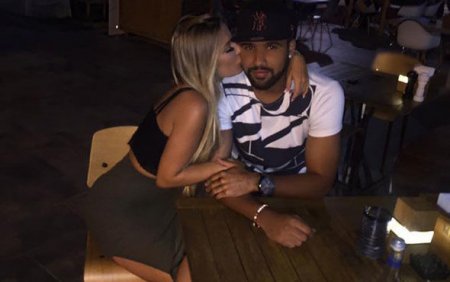 “Neftçi” futbolçusunun cazibədar sevgilisi